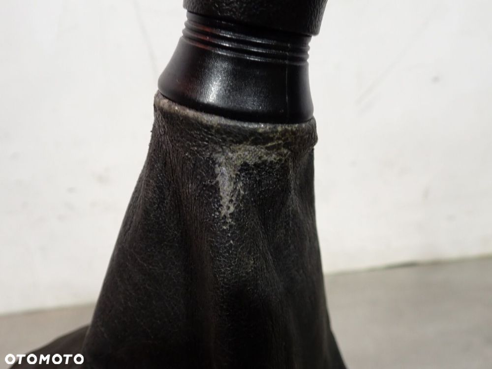 RAMKA WYBIERAKA BIEGÓW TOYOTA COROLLA E15 - 6