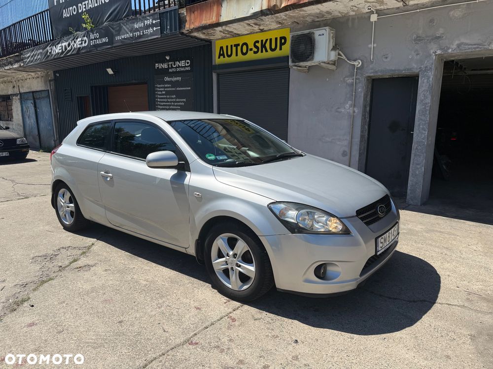 Kia Ceed 1.4 Comfort + - 1