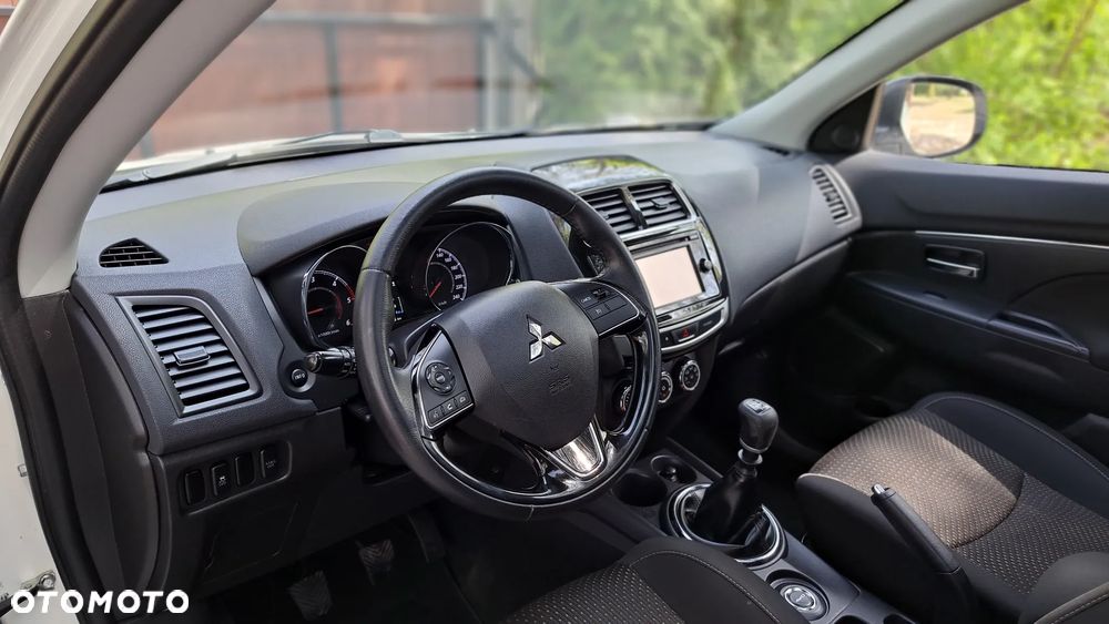 Mitsubishi ASX 1.6 DI-D 4WD Plus - 30