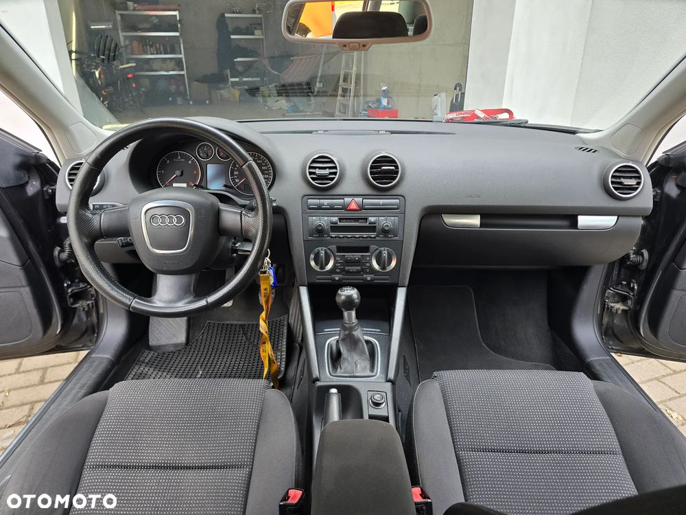Audi A3 Sportback 1.9 TDI Ambiente - 8