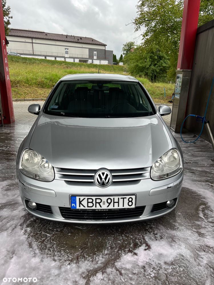 Volkswagen Golf V 1.9 TDI Comfortline - 1