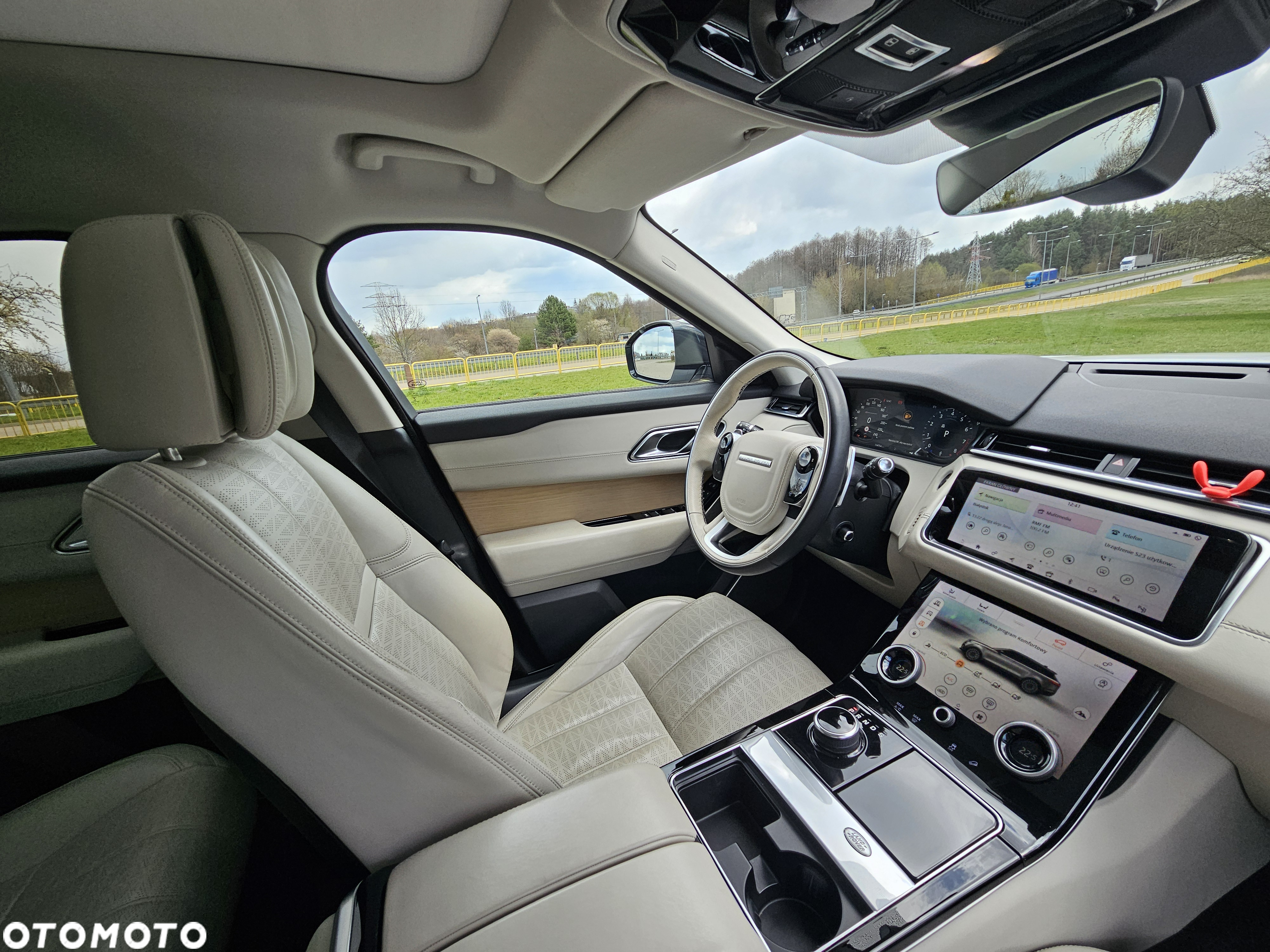 Land Rover Range Rover Velar 2.0 Si4 GPF R-Dynamic HSE - 14