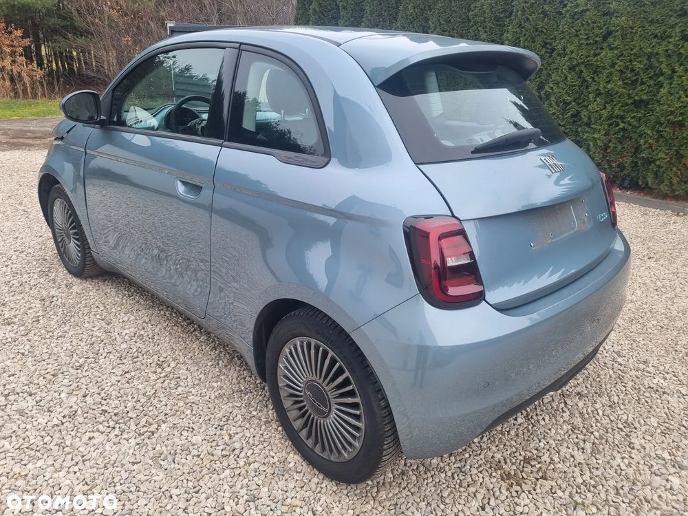 Fiat 500e 42kWh Red - 5