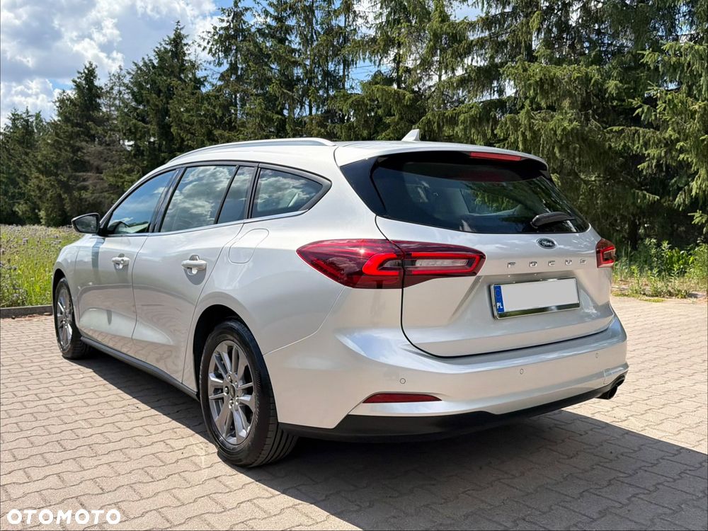 Ford Focus 1.0 EcoBoost Titanium - 3