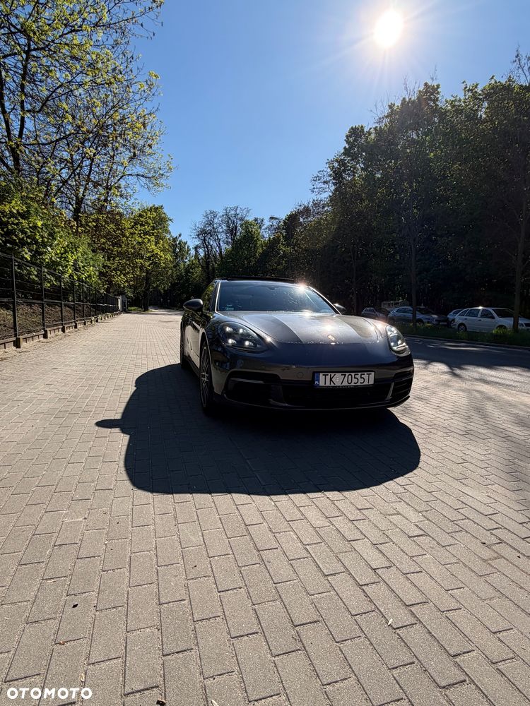 Porsche Panamera 4 - 5