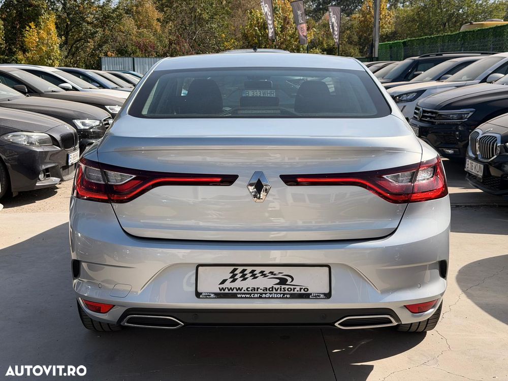 Renault Megane TCe 140 GPF Techno - 8