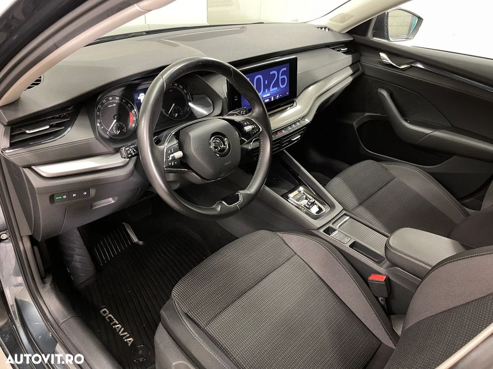 Skoda Octavia 2.0 TDI DSG Ambition - 6