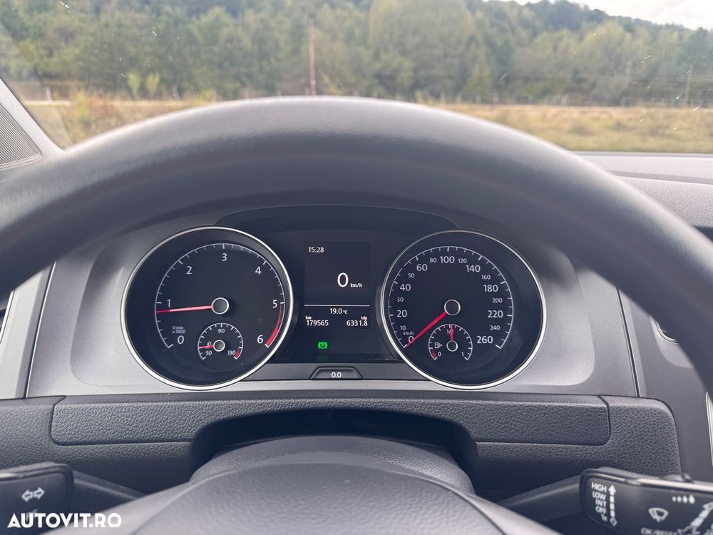 Volkswagen Golf 1.6 TDI BMT Comfortline - 20