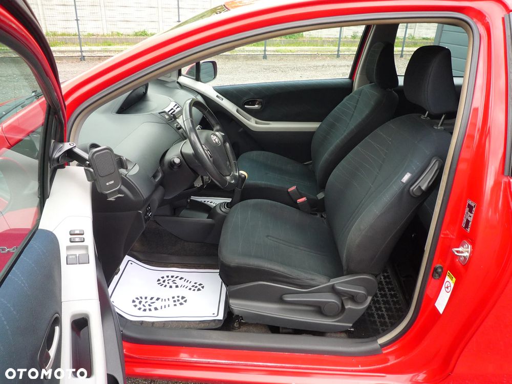 Toyota Yaris 1.4 D-4D Cool - 15