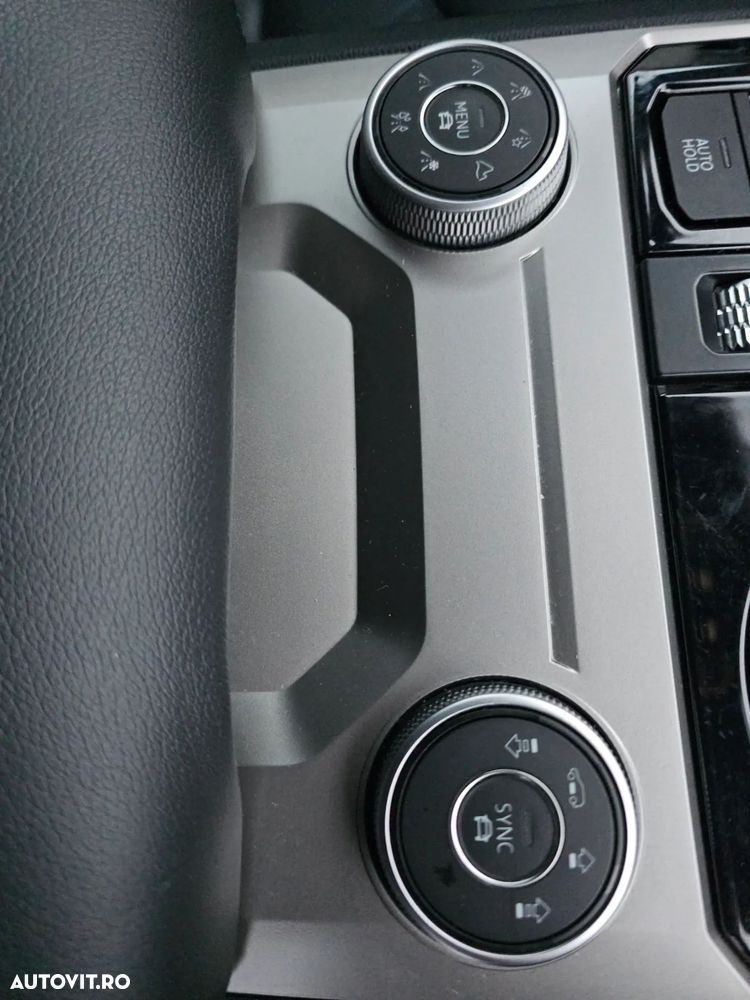 Volkswagen Touareg V6 TDI Elegance - 21