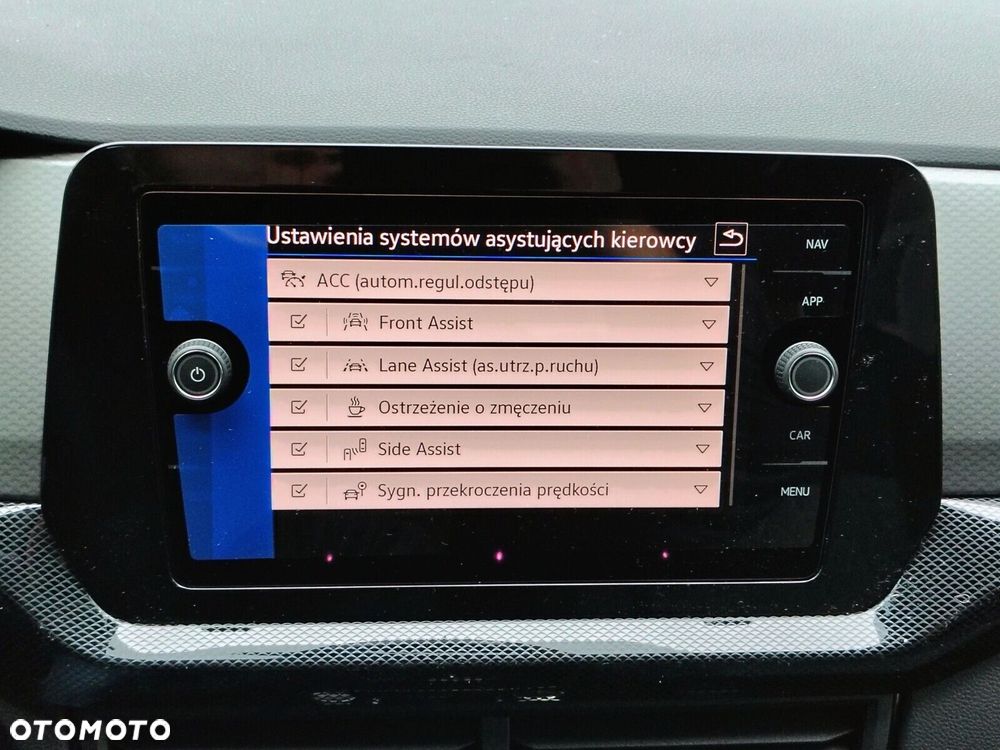 Volkswagen T-Cross - 15