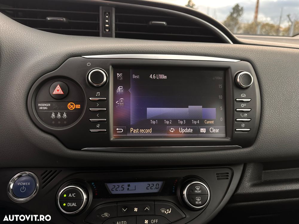 TOYOTA Yaris 2018 — imagine 11