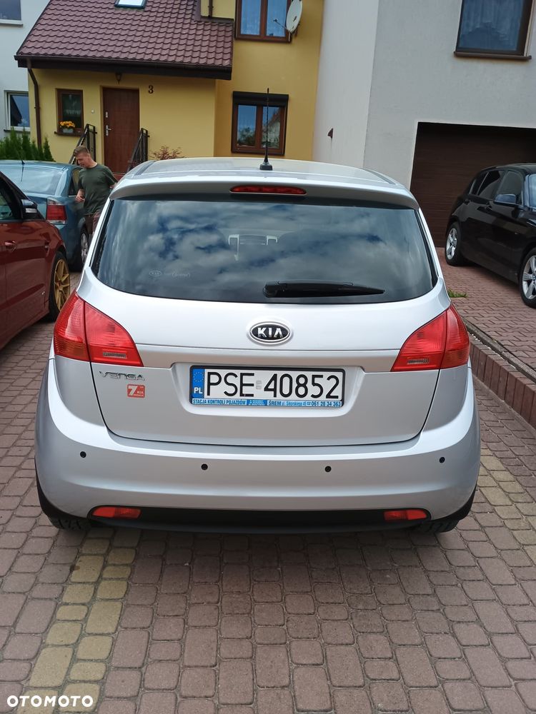 Kia Venga 1.4 L - 4