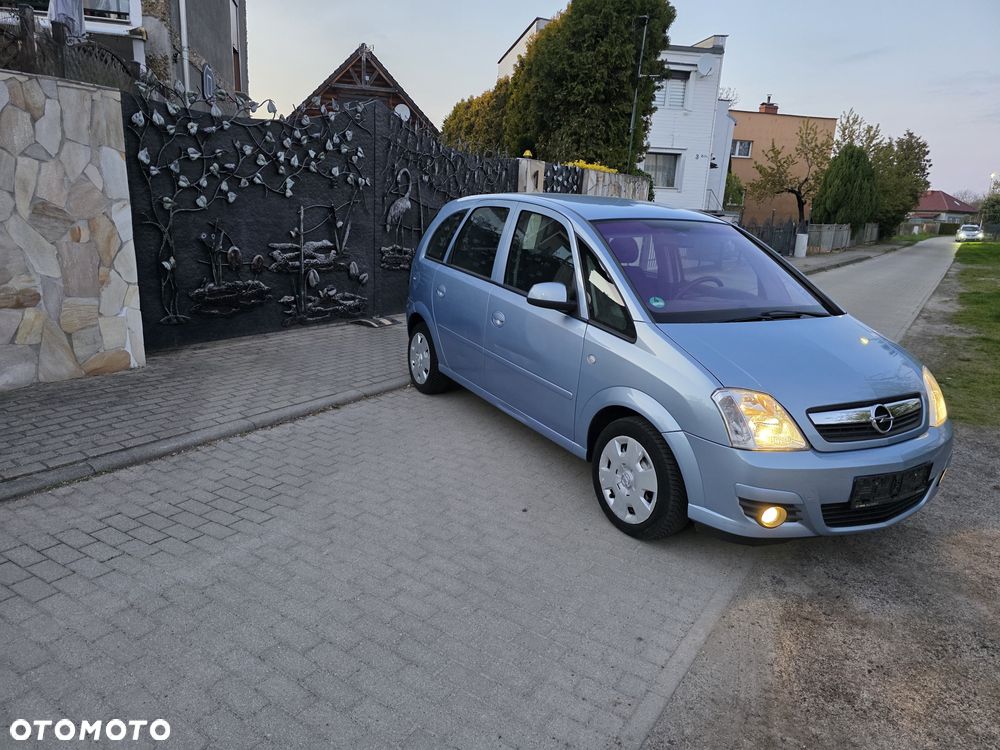 Opel Meriva 1.6 16V Cosmo - 4