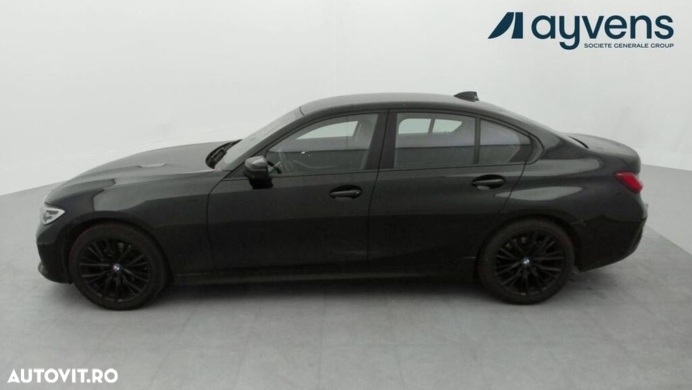 BMW Seria 3 320i AT - 26