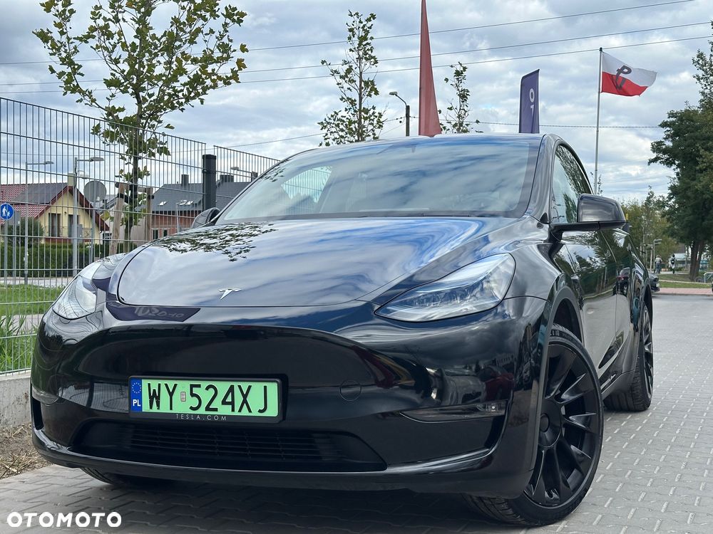 Tesla Y Performance AWD - 4