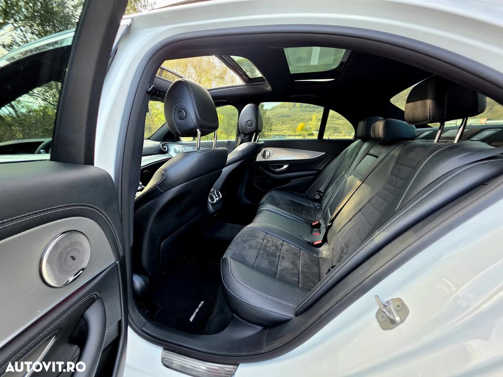 Mercedes-Benz E 220 d T 9G-TRONIC AMG Line - 11