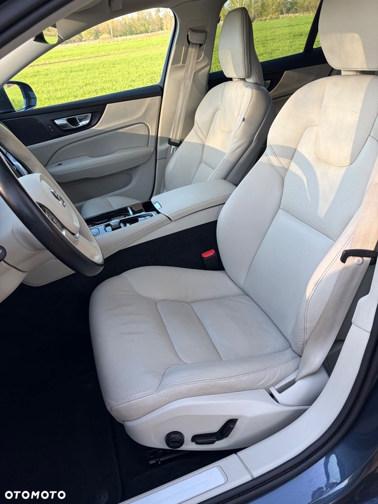 Volvo V60 T6 AWD Recharge Geartronic Inscription - 13