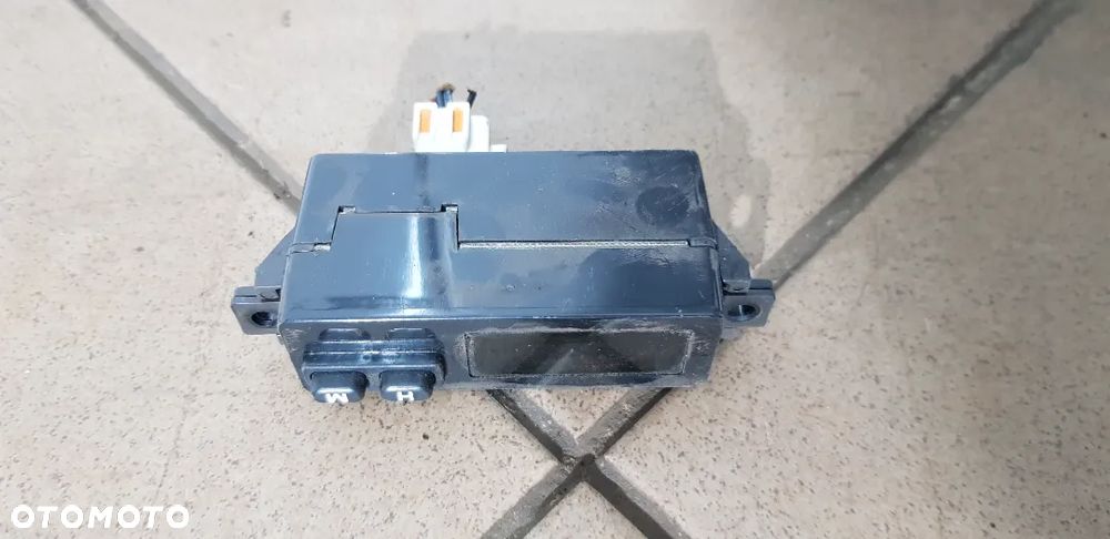 Mazda B2500 Zegarek - 2