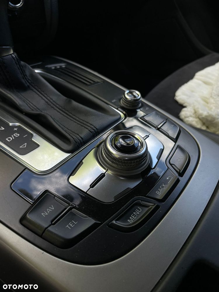 Audi A4 Avant - 16
