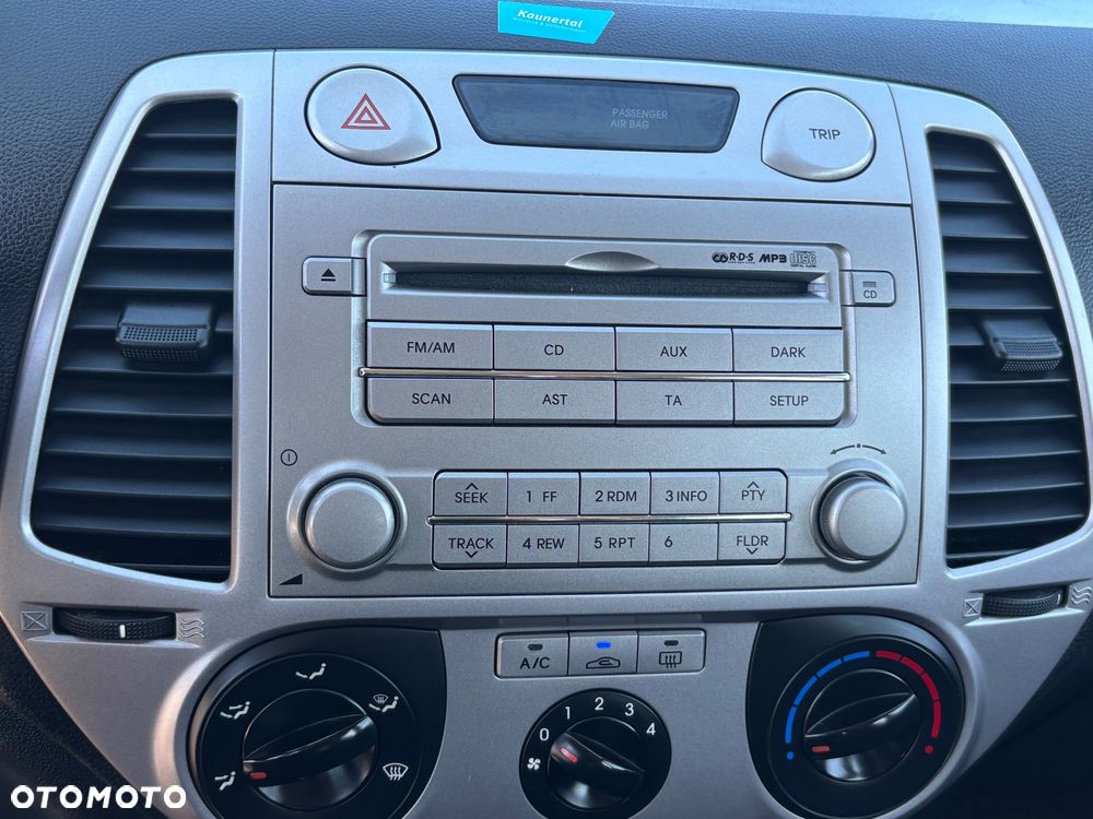 Hyundai i20 1.2 Classic + - 26