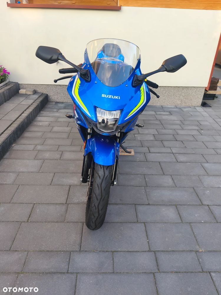 Suzuki GSX-R - 9