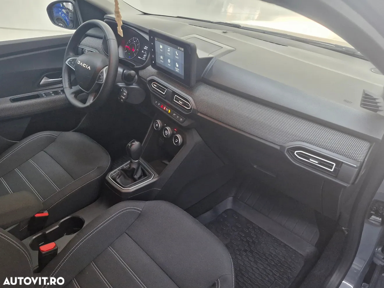 Dacia Logan TCe 90 CVT Journey - 12