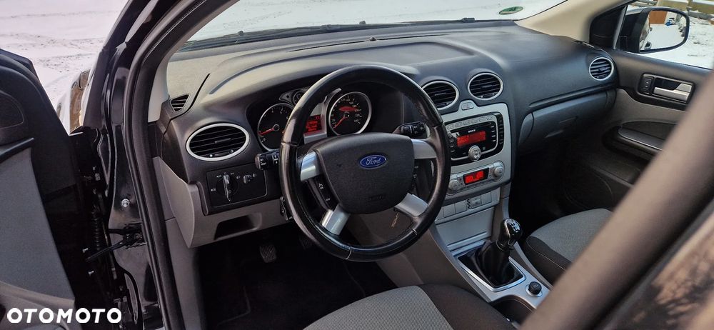 Ford Focus 1.6 16V Style - 30