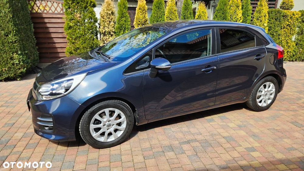 Kia Rio - 5