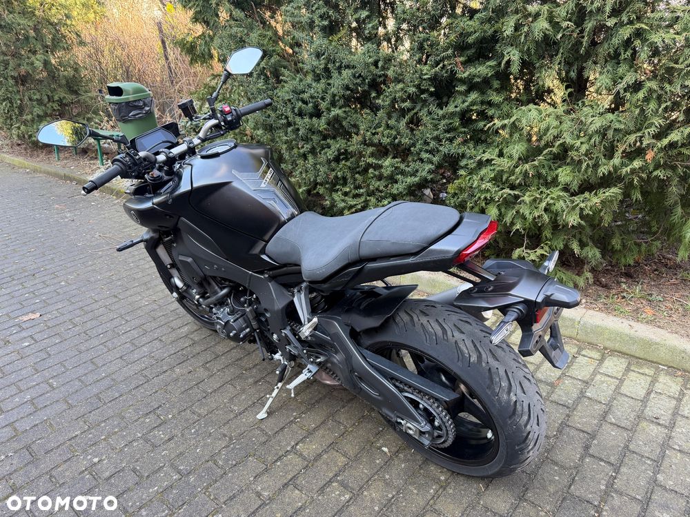 Yamaha MT - 4