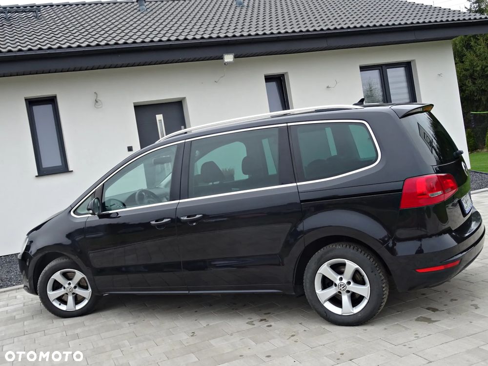 Volkswagen Sharan 2.0 TDI Blue Motion Highline - 38