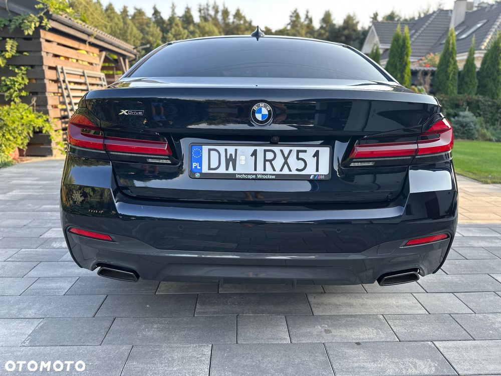 BMW Seria 5 520d xDrive - 4