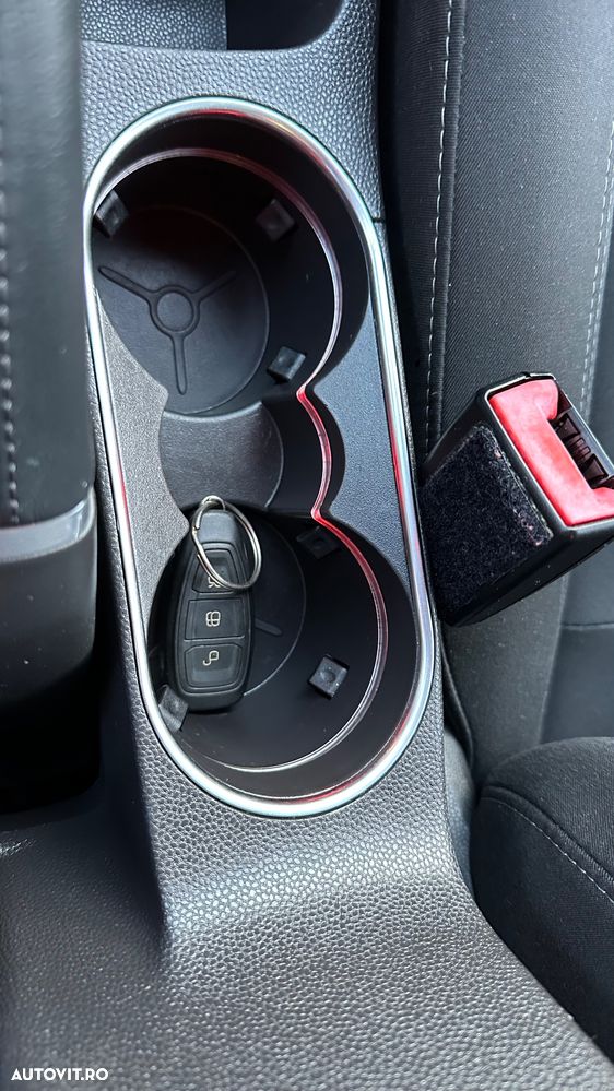 Ford Fiesta 1.0 EcoBoost Powershift Titanium - 13