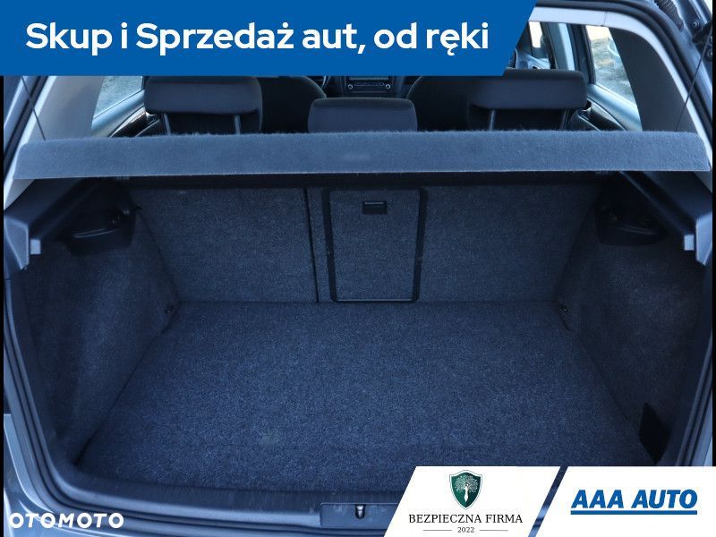 Volkswagen Golf - 15