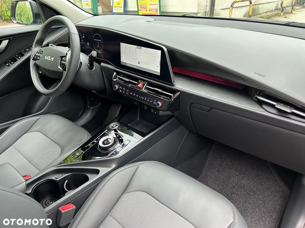 Kia Niro 1.6 GDI Hybrid Business Line - 12