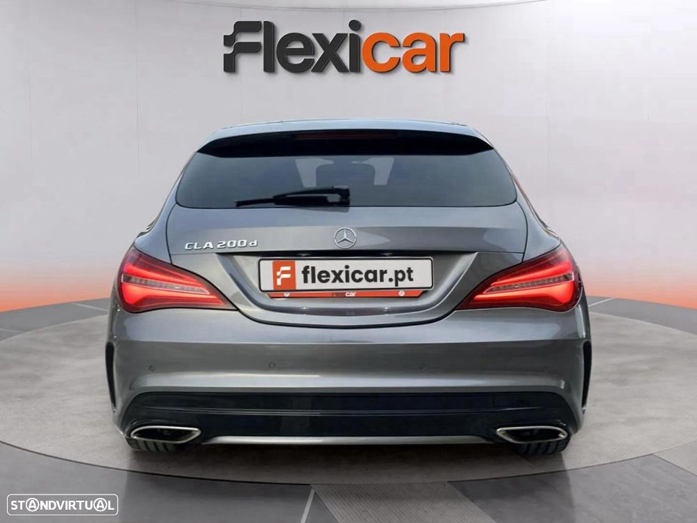 Mercedes-Benz CLA 200 - 8