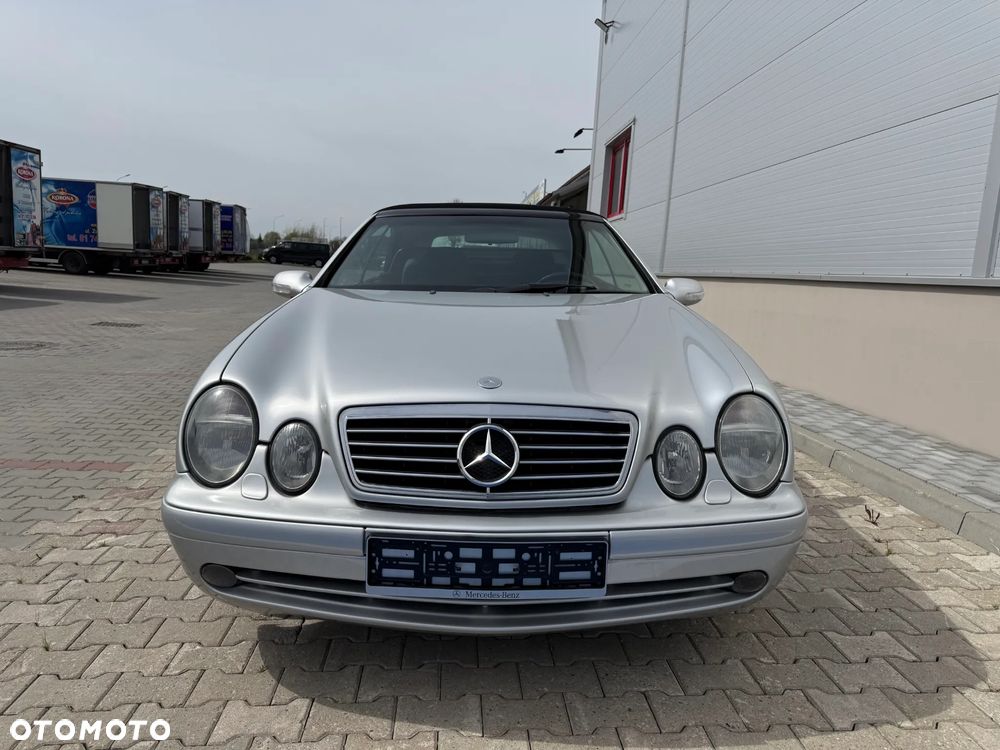 Mercedes-Benz CLK - 9