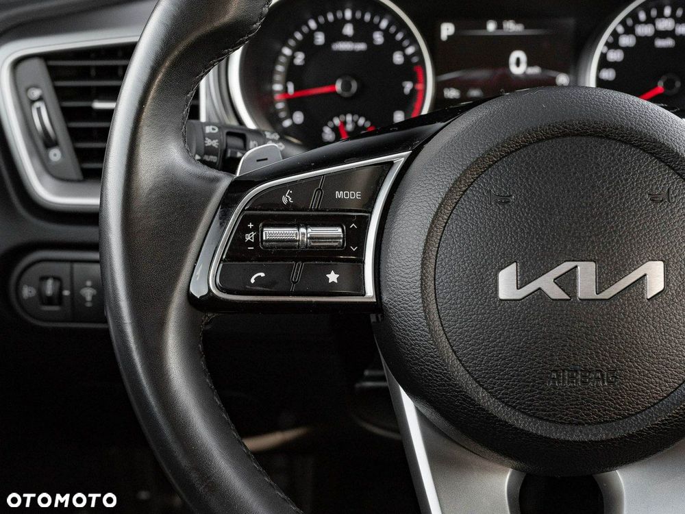 Kia Ceed 1.5 T-GDI M DCT - 16