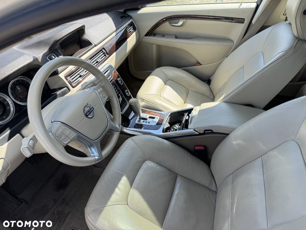 Volvo XC 70 3.2 AWD Summum - 17