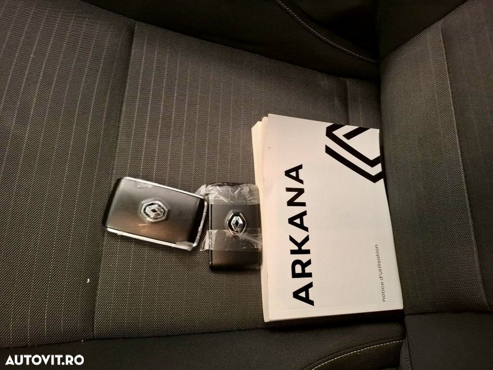 Renault Arkana E-TECH Zen - 8