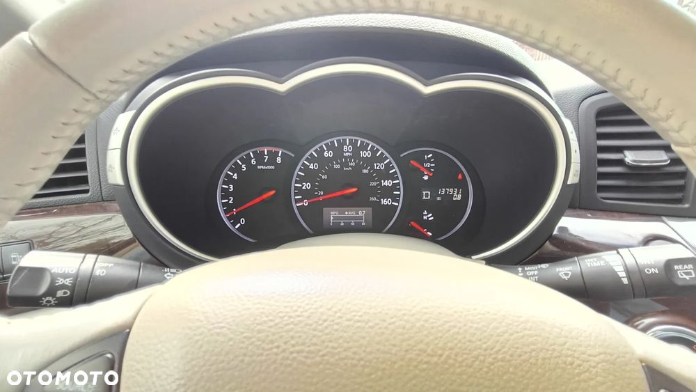 Nissan Quest 3.5 SL - 25