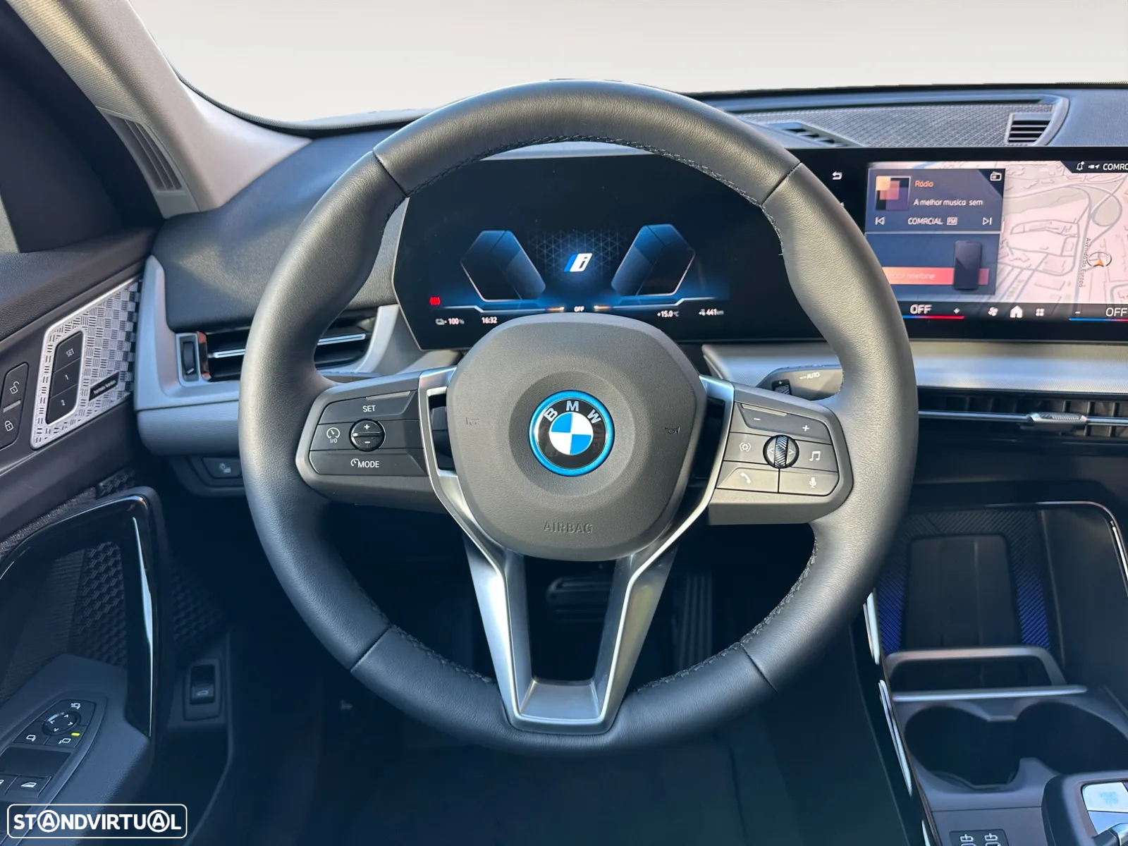 BMW iX2 eDrive20 - 13
