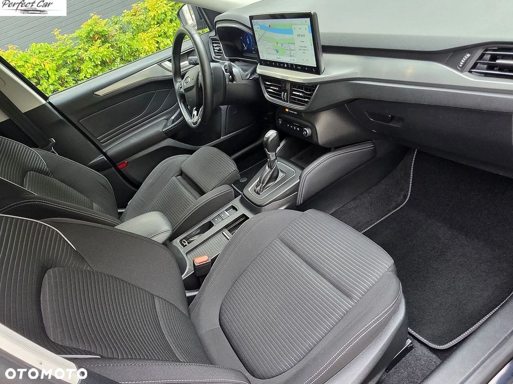 Ford Focus SW 1.0 EcoBoost Hybrid TITANIUM X - 10