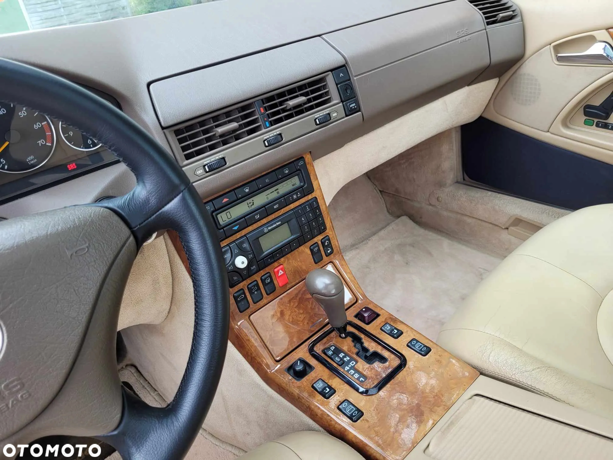 Mercedes-Benz SL - 23