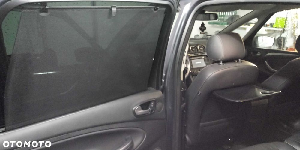 Ford S-Max - 12