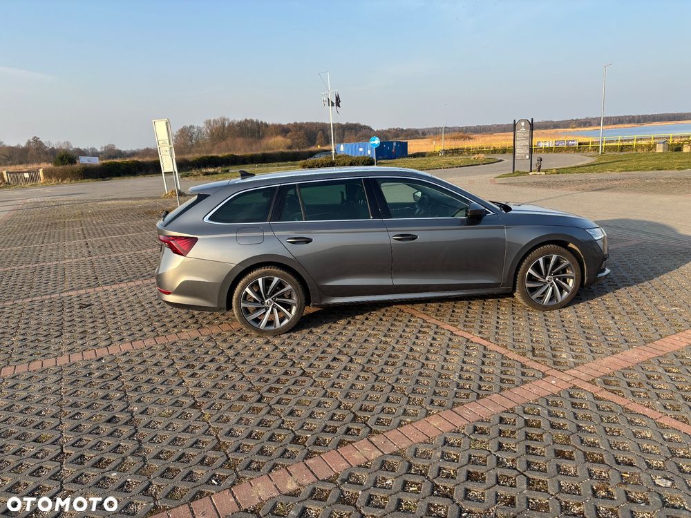 Skoda Octavia 2.0 TDI Style DSG - 3