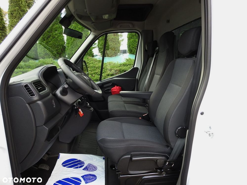 Renault MASTER NOWY PLANDEKA 8 PALET KLIMATYZACJA TEMPOMAT LEDY ASO 165KM - 29