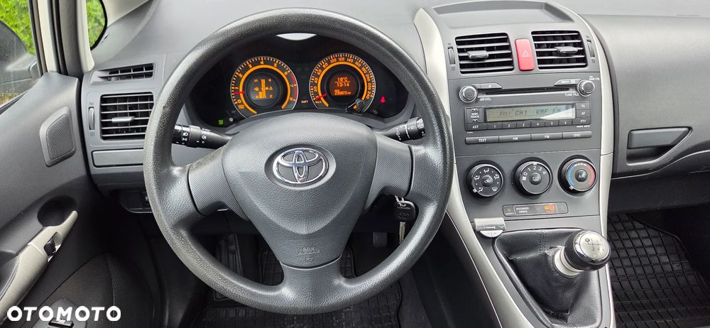 Toyota Auris 1.33 VVT-i Life - 18