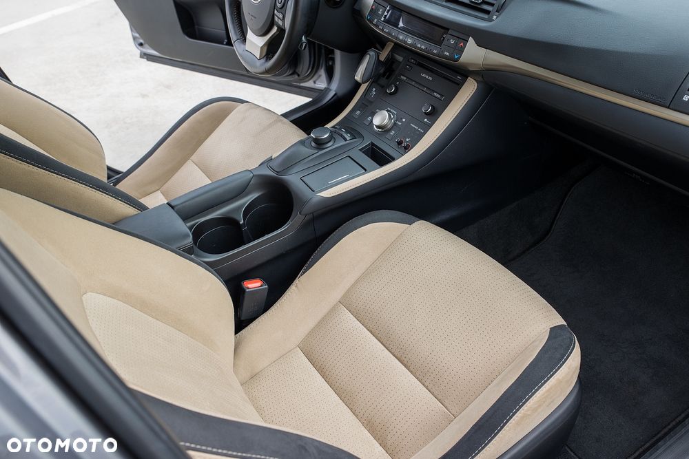 Lexus CT 200h Comfort - 15