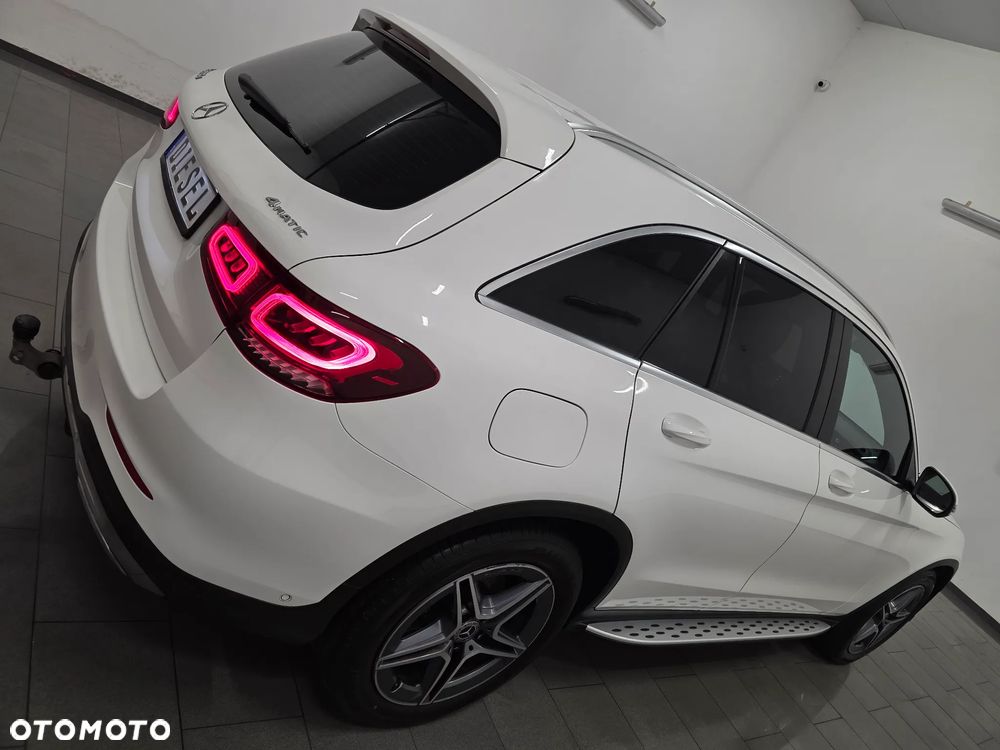 Mercedes-Benz GLC 220 d 4Matic 9G-TRONIC AMG Line Plus - 36